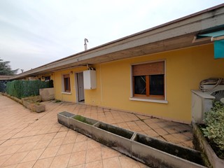 Trilocale in Vendita a Nuvolento, 85'000&euro;, 98 m²