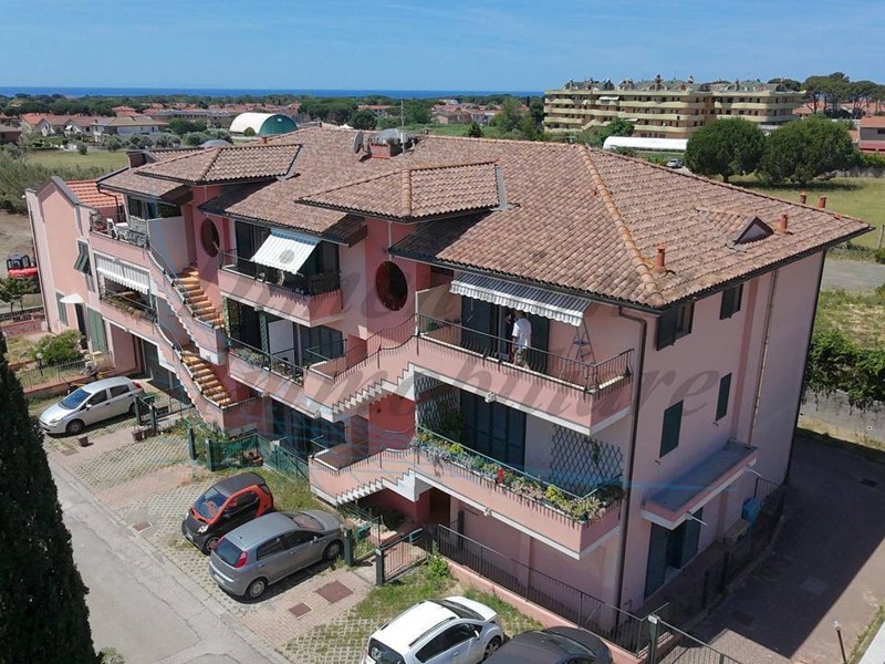 Trilocale in Vendita a Rosignano Marittimo, zona Rosignano Solvay, 153'000&euro;, 70 m², con Box