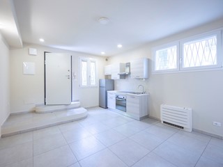 Bilocale in Vendita a Bologna, zona Ovest, 198'000&euro;, 54 m²