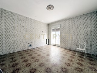 Appartamento in Vendita a Siracusa, 95'000&euro;, 128 m²