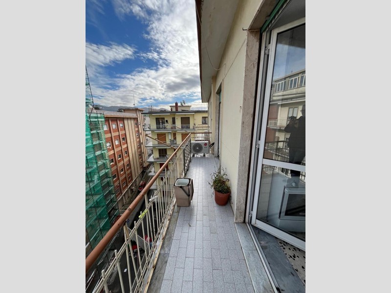 Trilocale in Vendita a Salerno, 265'000&euro;, 90 m²
