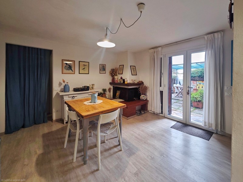 Appartamento in Vendita a Castelnuovo Magra, zona Molicciara, 255'000&euro;, 143 m²