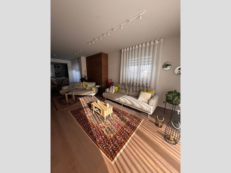 Trilocale in Affitto a Pescara, zona Tribunale Nuovo, 835&euro;, 130 m², arredato