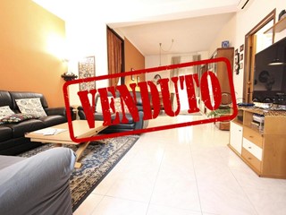 Quadrilocale in Vendita a Rho, 250'000&euro;, 160 m²