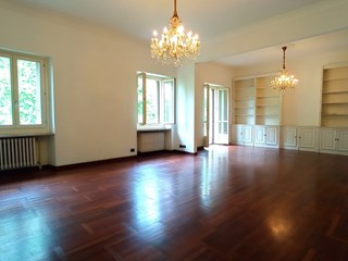 Appartamento in Affitto a Torino, zona Crimea, 2'800&euro;, 246 m²