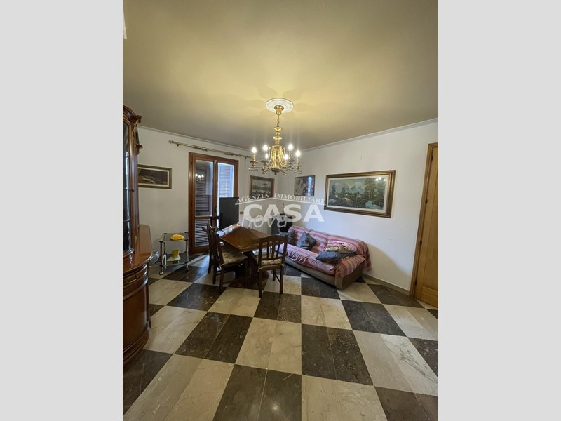 Trilocale in Vendita a Santa Maria a Monte, 130'000&euro;, 75 m², con Box