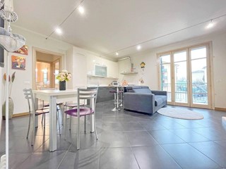 Trilocale in Vendita a Lucca, zona San Marco, 215'000&euro;, 60 m², arredato