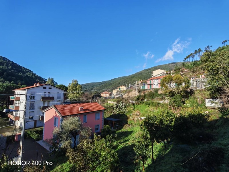 Appartamento in Vendita a Deiva Marina, 175'000&euro;, 135 m²