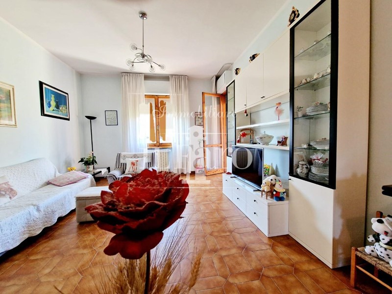 Quadrilocale in Vendita a Campi Bisenzio, 295'000&euro;, 100 m², con Box