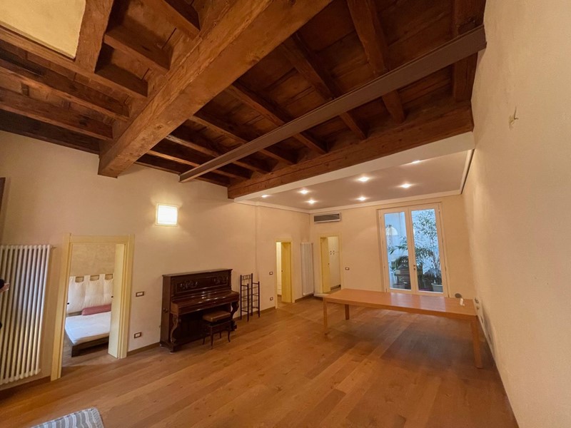 Trilocale in Vendita a Ferrara, 310'000&euro;, 128 m²