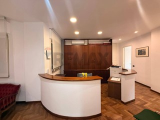 Appartamento in Affitto a Palermo, 1'300&euro;, 118 m²