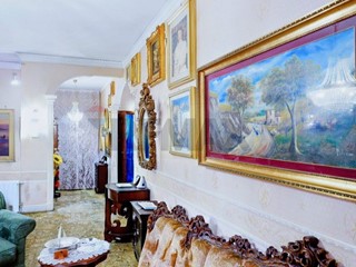 Appartamento in Vendita a Caserta, 230'000&euro;, 138 m²