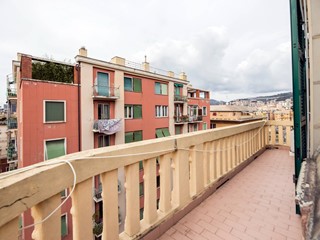 Trilocale in Vendita a Genova, 370'000&euro;, 110 m²