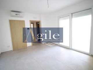 Quadrilocale in Vendita a Alba Adriatica, 210'000&euro;, 75 m²