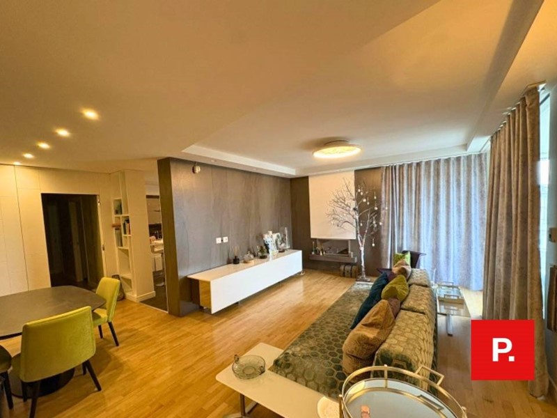 Appartamento in Affitto a Caserta, 1'100&euro;, 130 m²