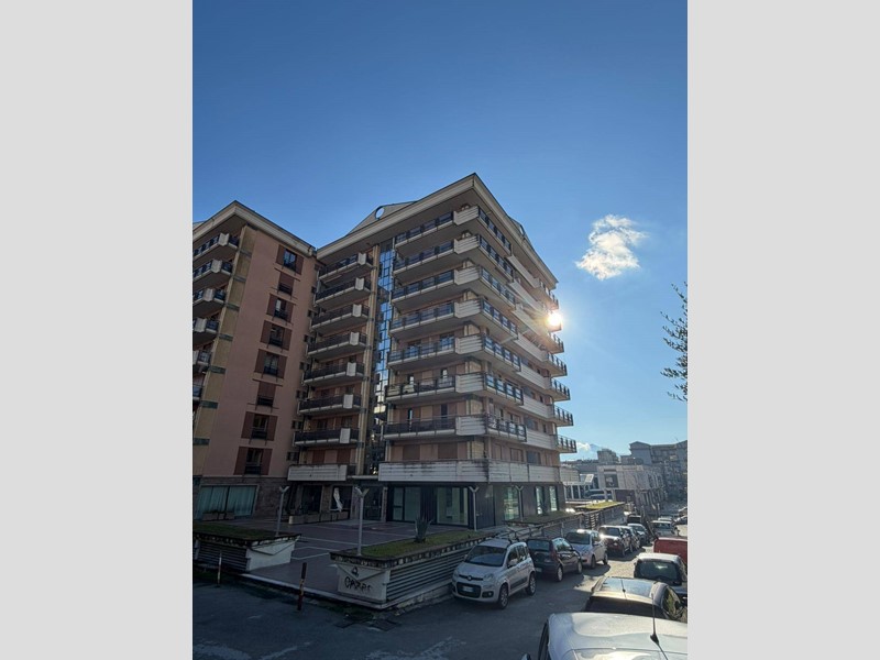 Quadrilocale in Vendita a Avellino, 345'000&euro;, 140 m²