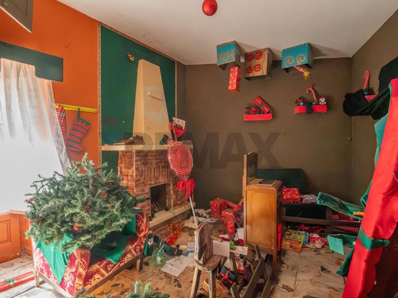 Appartamento in Vendita a Caltagirone, 20'000&euro;, 120 m²