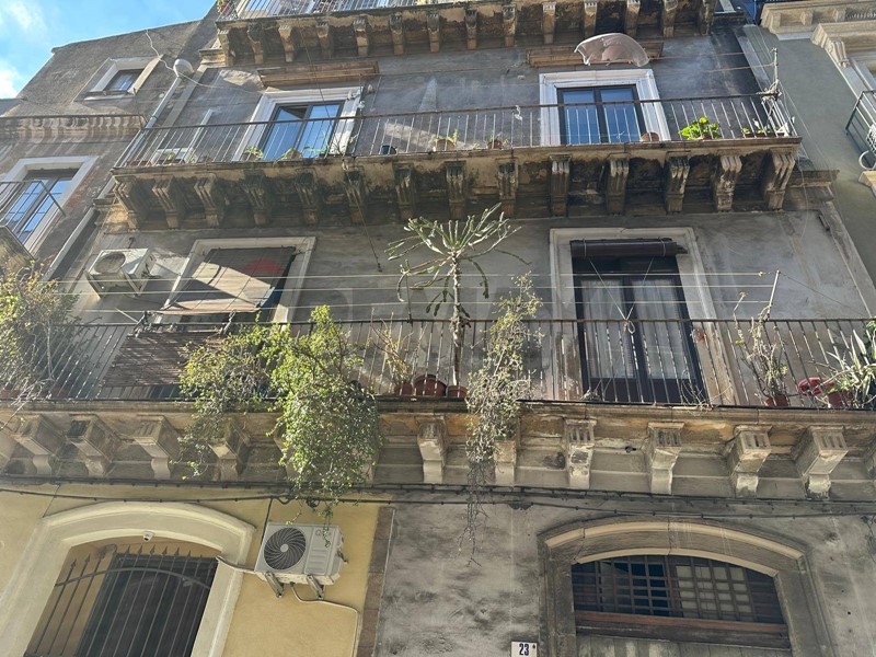 Quadrilocale in Vendita a Catania, 137'000&euro;, 135 m²