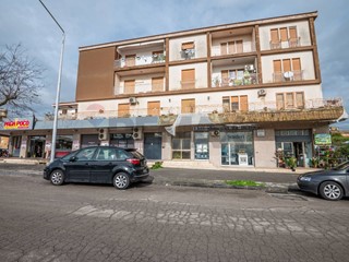 Appartamento in Vendita a Caltagirone, 107'000&euro;, 160 m²