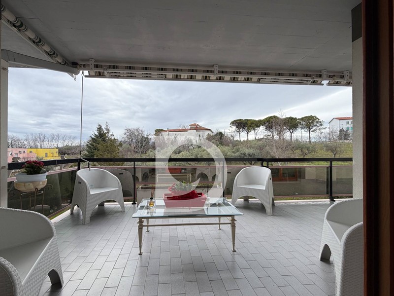 Appartamento in Vendita a Catignano, 150'000&euro;, 122 m²