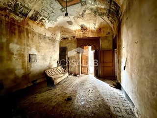 Quadrilocale in Vendita a Carini, 25'000&euro;, 135 m²