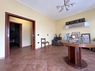 Quadrilocale in Vendita a Catanzaro, 85'000&euro;, 105 m²