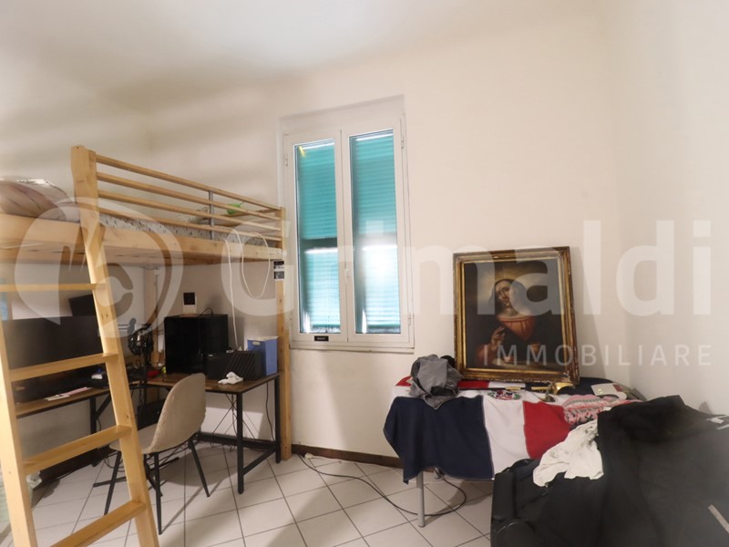 Trilocale in Vendita a La Spezia, 90'000&euro;, 62 m², arredato