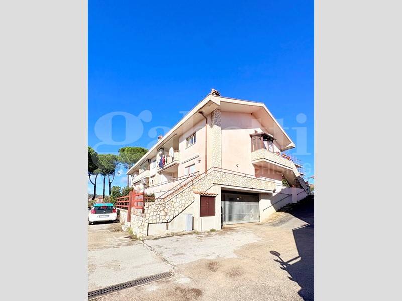 Appartamento in Vendita a Segni, 250'000&euro;, 140 m², con Box