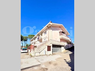 Appartamento in Vendita a Segni, 250'000&euro;, 140 m², con Box