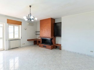 Quadrilocale in Vendita a Capaccio Paestum, 210'000&euro;, 107 m²
