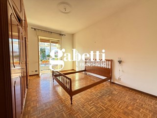 Appartamento in Vendita a Imperia, 199'000&euro;, 117 m²