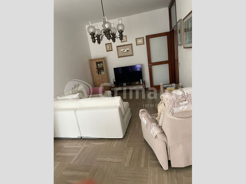Appartamento in Vendita a Padova, 165'000&euro;, 120 m², con Box