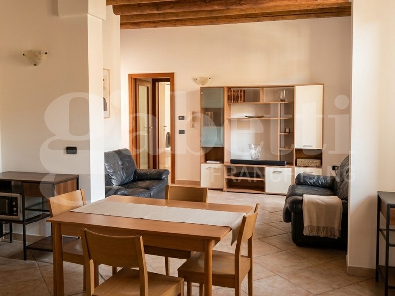 Bilocale in Vendita a Rovigo, 89'000&euro;, 70 m², arredato