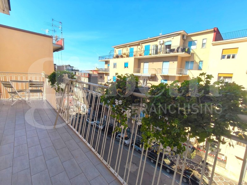 Trilocale in Vendita a Portici, 220'000&euro;, 75 m²
