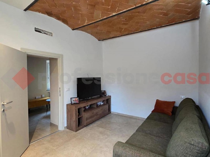 Quadrilocale in Vendita a Arezzo, 210'000&euro;, 126 m², arredato