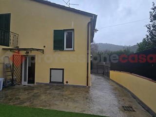 Quadrilocale in Vendita a Arezzo, 210'000&euro;, 126 m², arredato