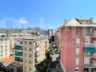 Quadrilocale in Affitto a Genova, 1'000&euro;, 108 m², arredato