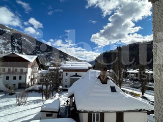 Bilocale in Vendita a Bardonecchia, 170'000&euro;, 45 m², arredato, con Box