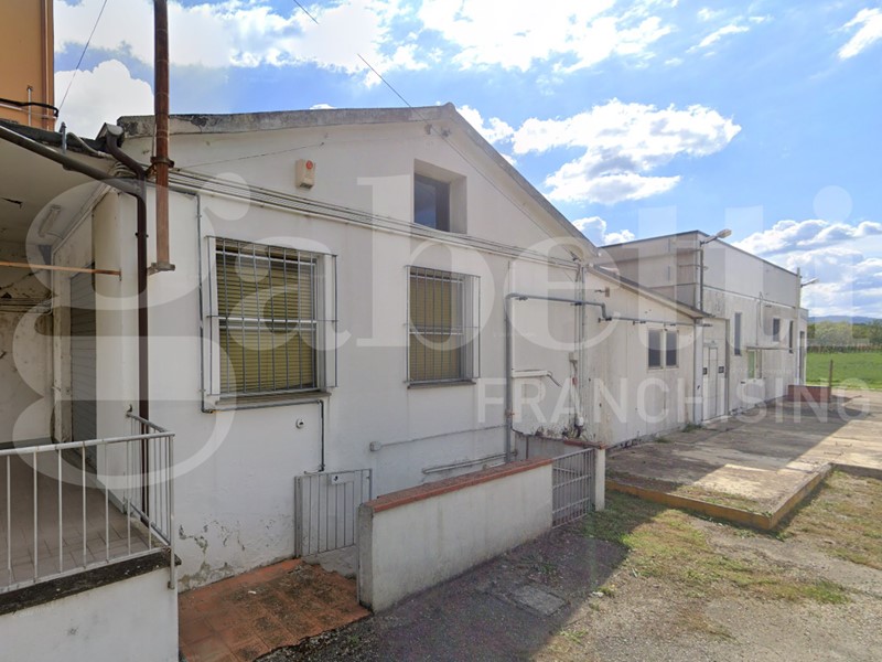 Loft in Vendita a Imola, 300'000&euro;, 938 m²