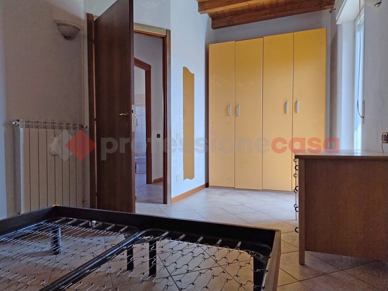 Trilocale in Vendita a Borgo Ticino, 109'000&euro;, 86 m², con Box