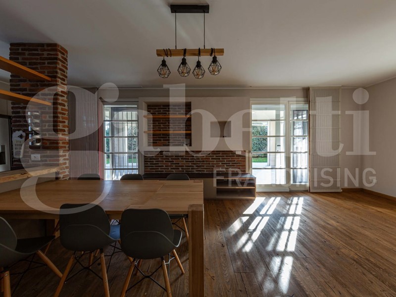 Quadrilocale in Vendita a Cernusco sul Naviglio, 690'000&euro;, 148 m², con Box