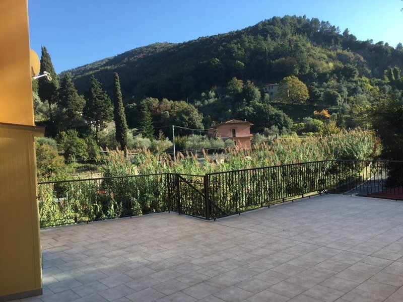 Appartamento in Vendita a Arcola, zona Romito Magra, 150'000&euro;, 88 m², arredato