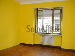 Trilocale in Affitto a Settimo Torinese, zona Centrale, 405&euro;, 65 m²