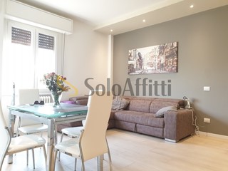Bilocale in Affitto a Milano, zona Navigli Famagosta, 1'200&euro;, 55 m², arredato