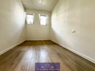 Trilocale in Vendita a Firenze, zona Novoli, 300'000&euro;, 85 m²