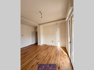 Bilocale in Vendita a Firenze, zona Novoli, 285'000&euro;, 60 m²