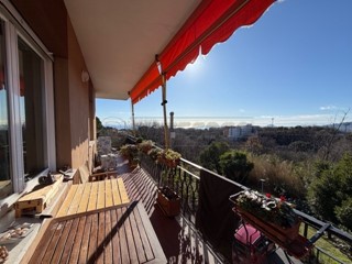 Appartamento in Vendita a Ceriale, 225'000&euro;, 77 m², arredato