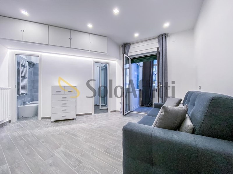 Monolocale in Affitto a Napoli, zona Arenella, 650&euro;, 35 m², arredato