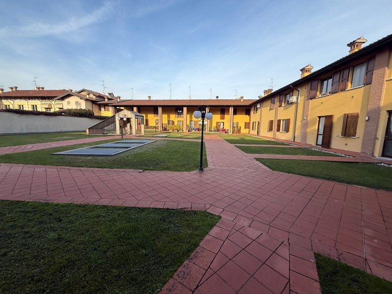 Trilocale in Vendita a Castegnato, 197'000&euro;, 114 m², con Box