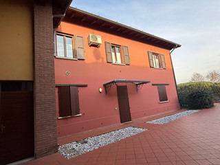 Trilocale in Vendita a Castegnato, 197'000&euro;, 114 m², con Box